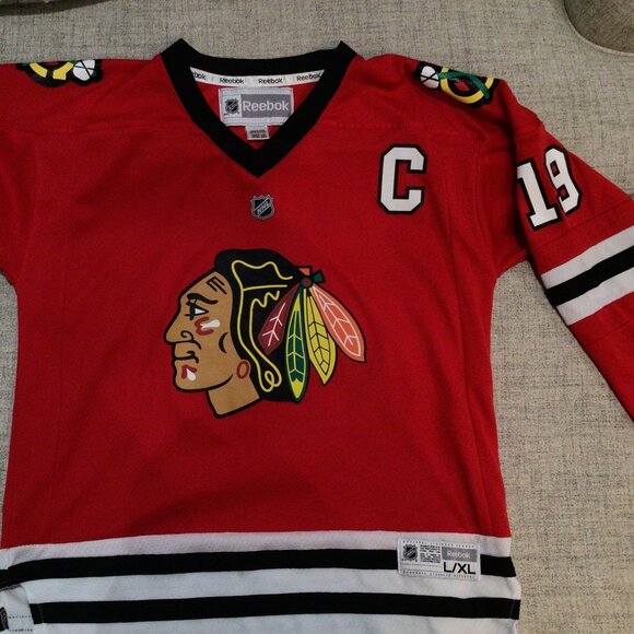 Chicago Blackhawks NHL Jersey Youth L/XL Jonathan Toews Hockey - Picture 1 of 5